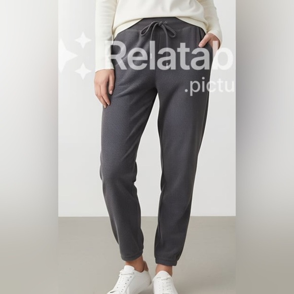 Auden Pants - NWT-3XL Auden Soft Waffle Knit
Dark Grey butter, soft drawstring
Cuffed Ankles